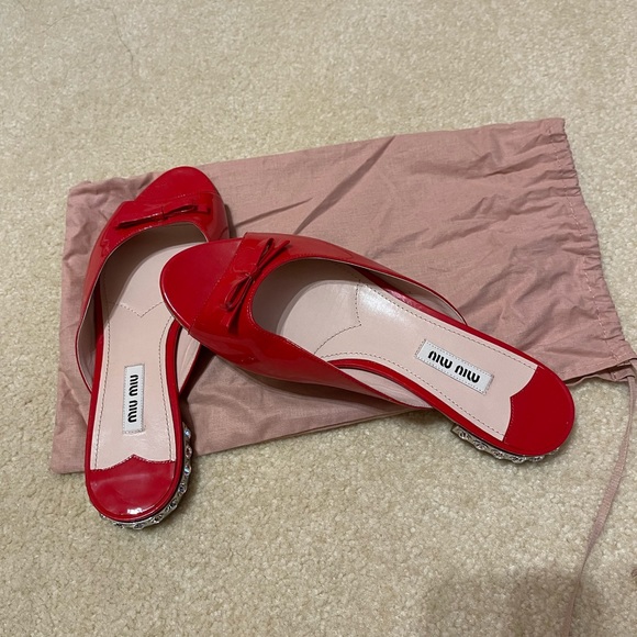 Authentic Miu Miu sandals in RED - Picture 1 of 12